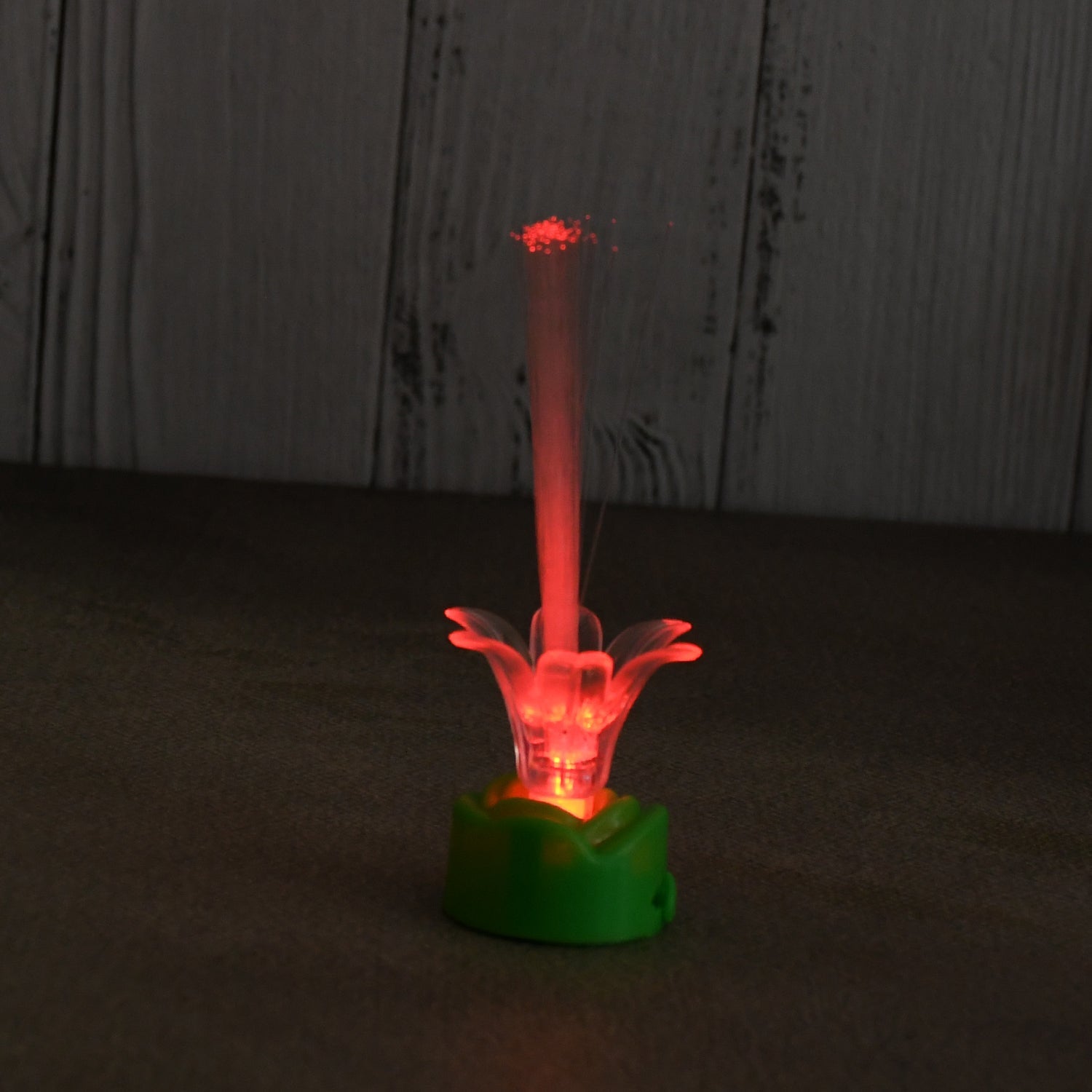Simple and elegant LED candlelight design.