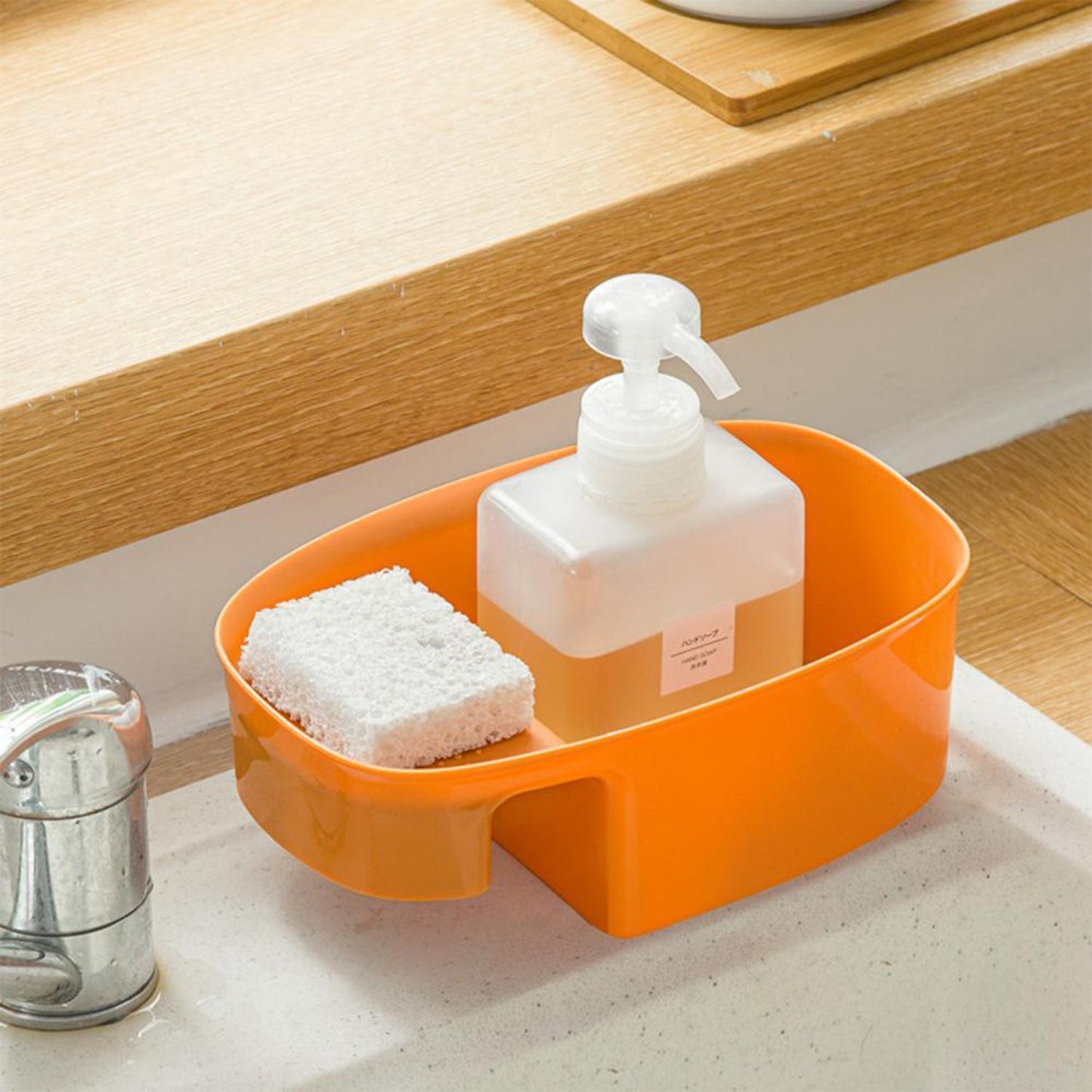 Kitchen organizer dish drainer, ideal for sink storage and quick drying.